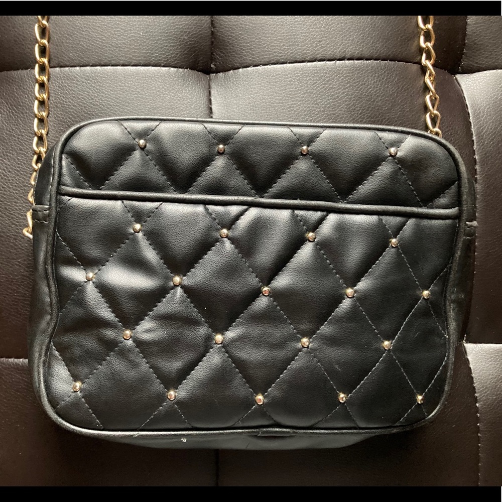 Charlotte Russe Black Quilted Crossbody